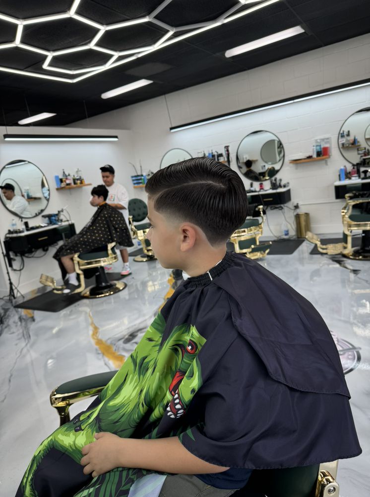 Professional scissor cut at Luxury Cuts 1